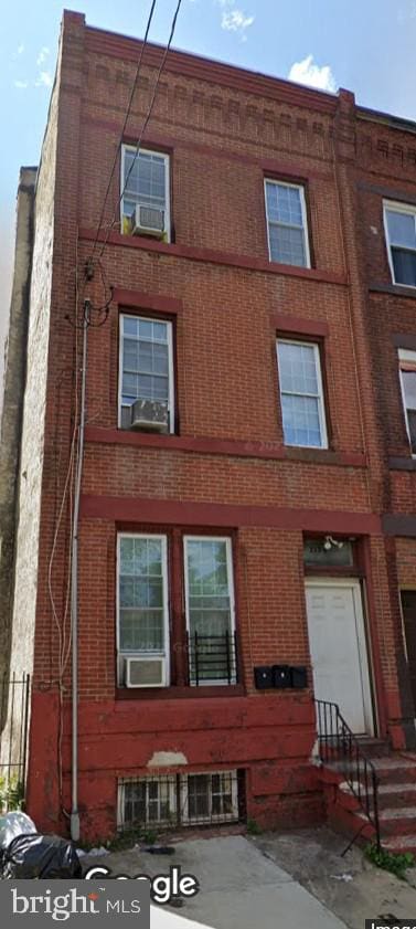 2130 N 19th St, Philadelphia, PA 19121 - view of property with cooling unit