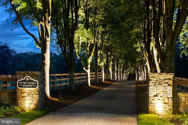 948 Melvin Rd, Annapolis, MD 21403 - view of home's community with fence