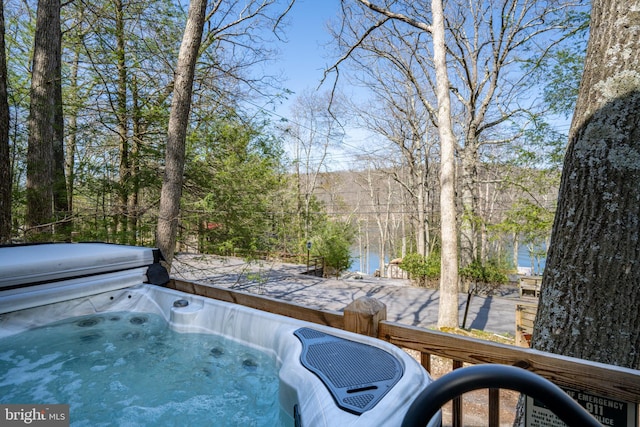 3084 Lake Shore Dr, Oakland, MD 21550 - view of swimming pool featuring a covered hot tub