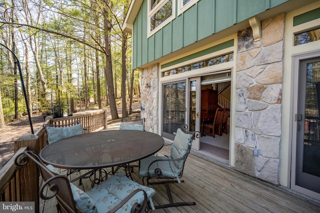 3084 Lake Shore Dr, Oakland, MD 21550 - wooden terrace with outdoor dining space