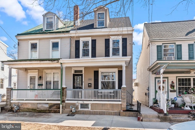 view of front of home featuring a porch