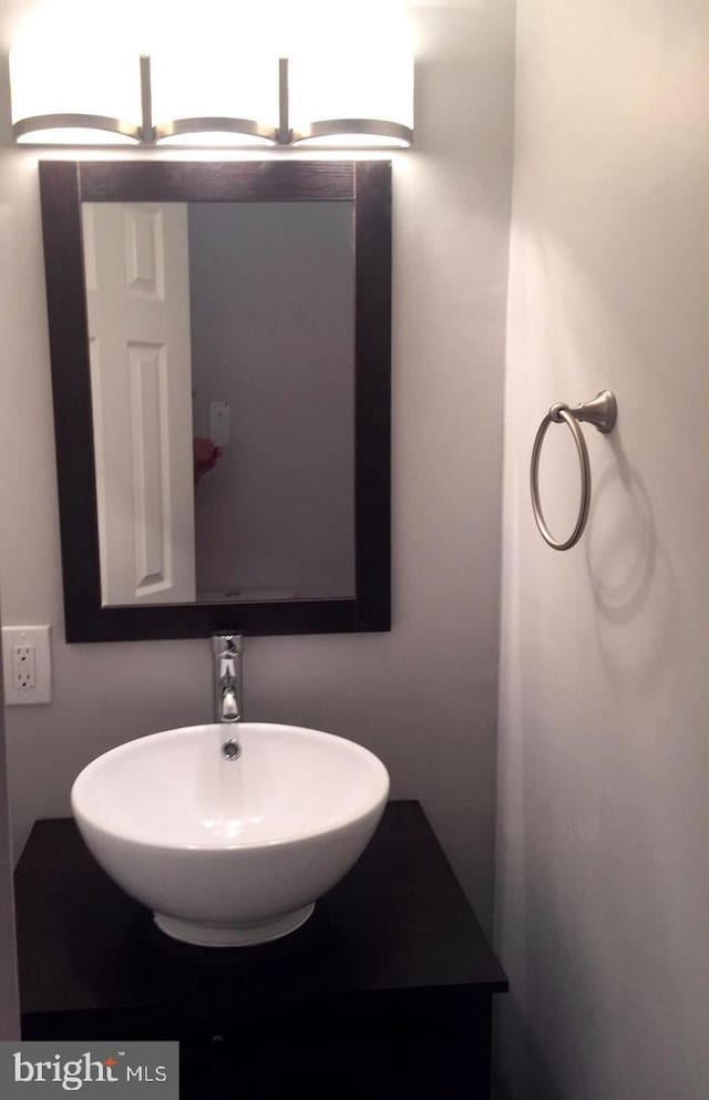 bathroom with sink