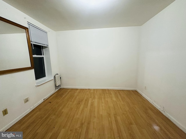 2018 S 7th St, Philadelphia, PA 19148 - additional living space featuring light wood-style floors and baseboards