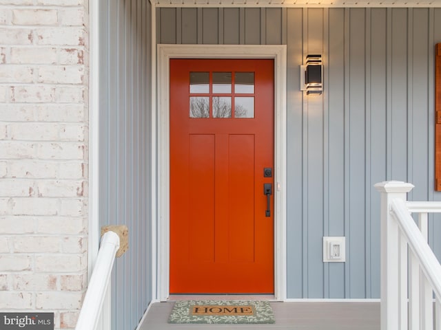 view of property entrance