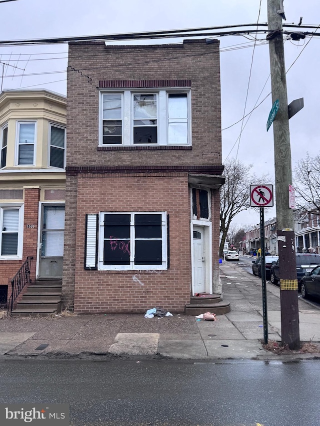 view of townhome / multi-family property