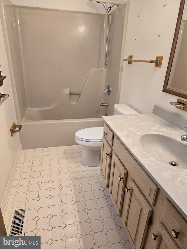 full bath featuring shower / bath combination, visible vents, toilet, and vanity