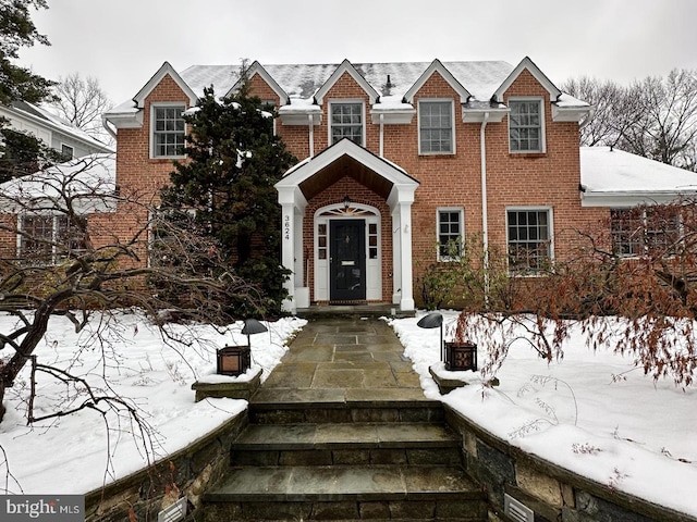 view of front facade with brick siding