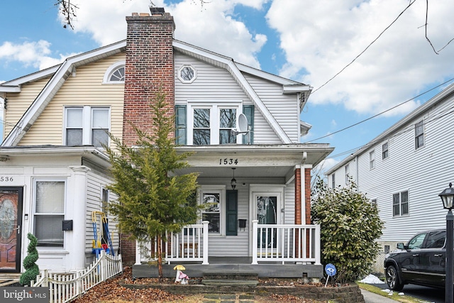 view of front of house featuring a porch