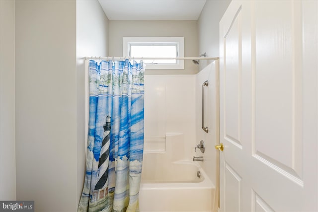 full bath with shower / bath combo with shower curtain