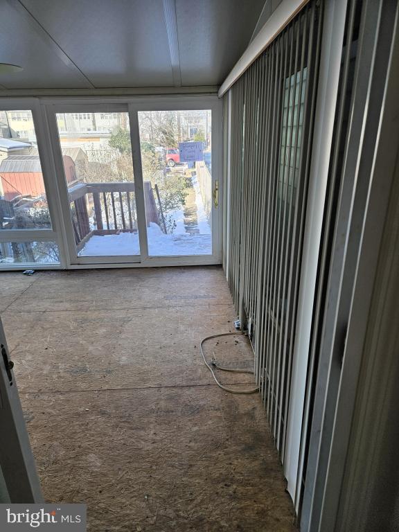 view of unfurnished sunroom