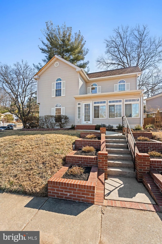 view of front of property