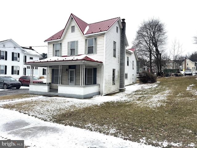 view of front of property with covered porch