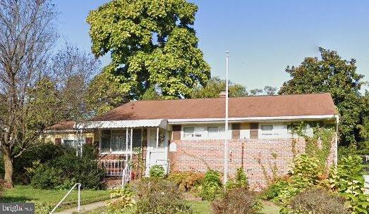 view of single story home