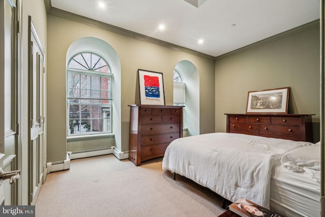 bedroom featuring light carpet, recessed lighting, a baseboard radiator, and crown molding