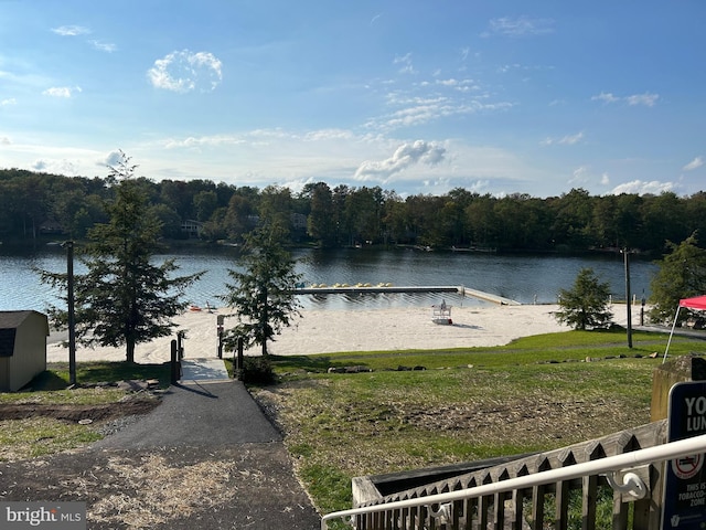 120E-121E Beach Side Dr, Tobyhanna, PA 18466