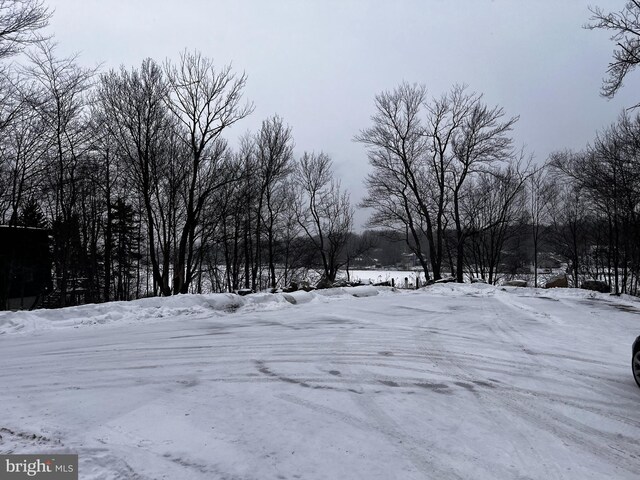 120E-121E Beach Side Dr, Tobyhanna, PA 18466