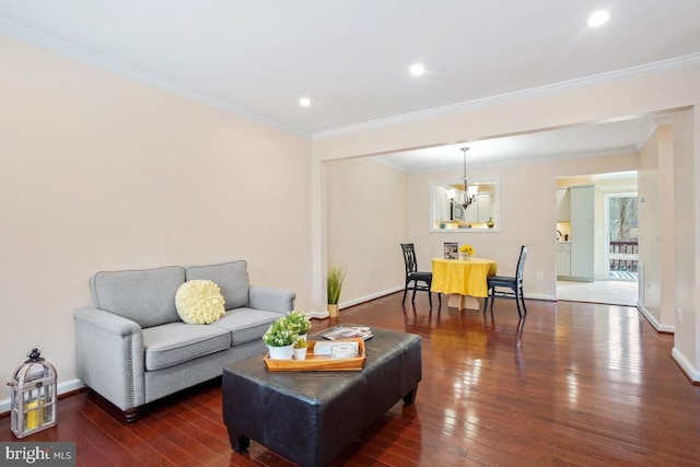 living room featuring crown molding, dark wood-type flooring, and baseboards