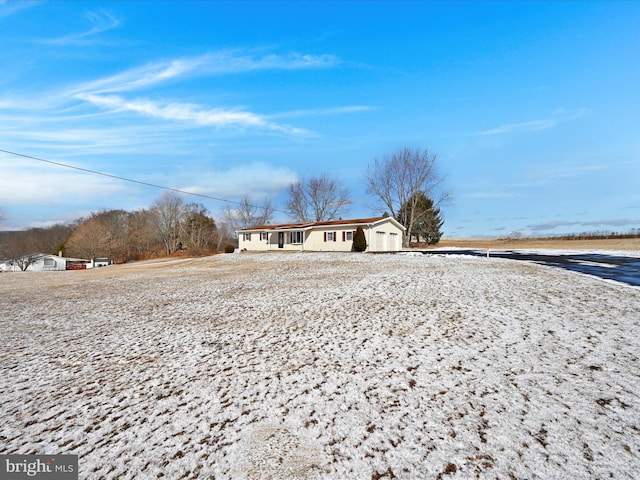 view of front of house with an attached garage