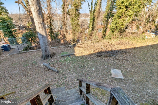 view of yard featuring fence