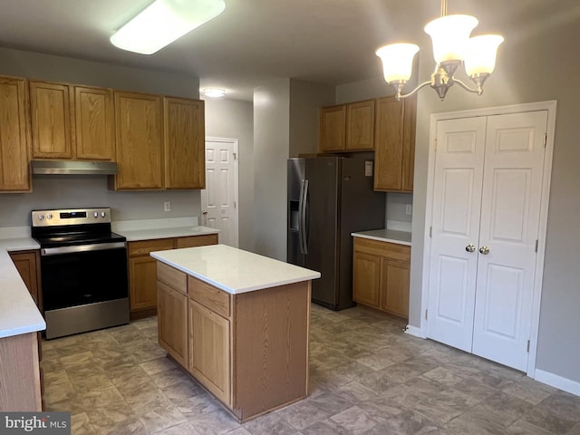 kitchen featuring under cabinet range hood, light countertops, fridge with ice dispenser, stainless steel range with electric cooktop, and an inviting chandelier