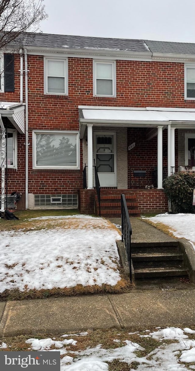 view of townhome / multi-family property