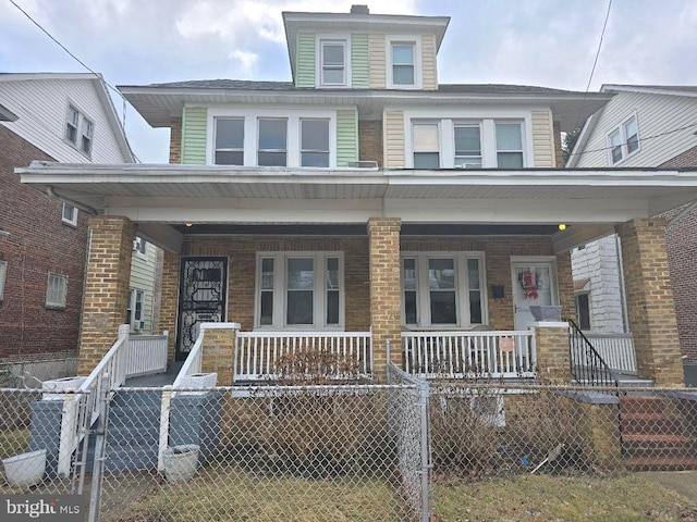 view of front of house with covered porch