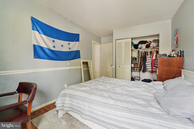 bedroom with a closet