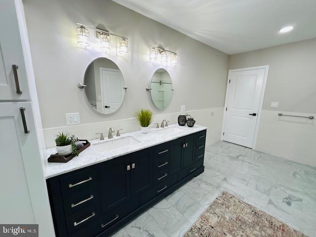 bathroom with vanity