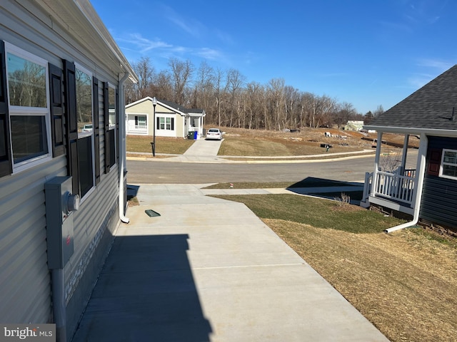 1355 Connecticut Ave, Hagerstown, MD 21740 - view of yard featuring covered porch