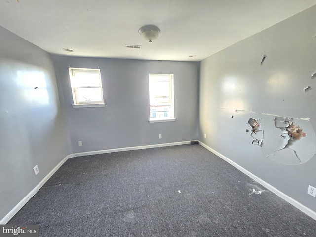 view of carpeted spare room