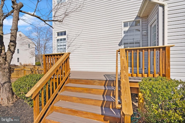 deck featuring fence