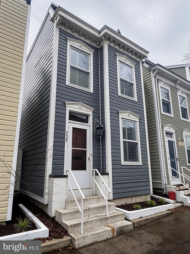 view of front of home with entry steps