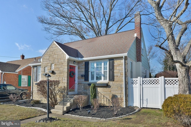 view of front of property