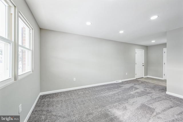 view of carpeted spare room