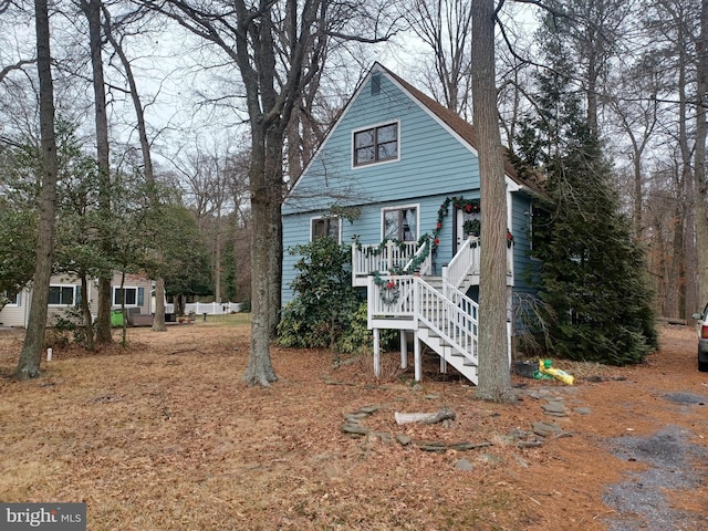 view of front of property