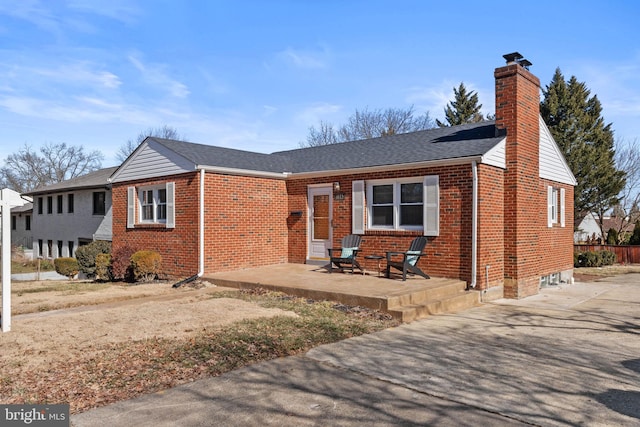 view of front of property with a patio