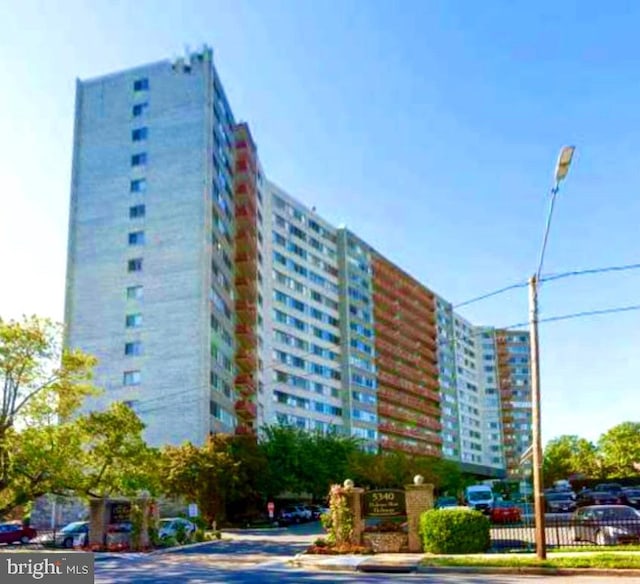 5340 Holmes Run Pkwy Unit 101, Alexandria, VA 22304 - view of building exterior