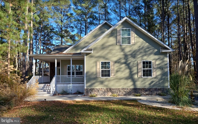 view of front of property featuring a porch