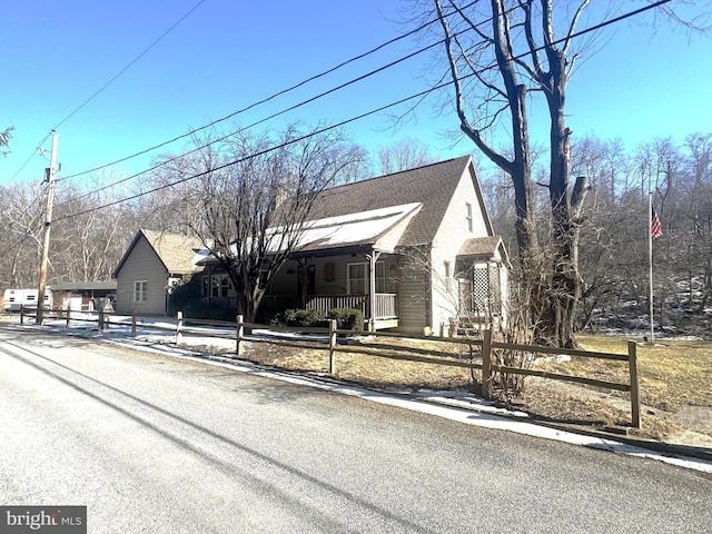 view of front of property with covered porch