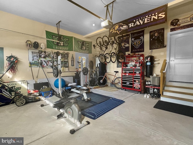 workout room featuring a workshop area