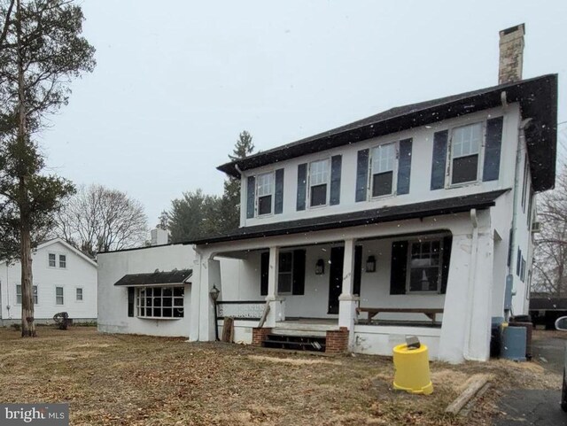 view of front of house with a porch