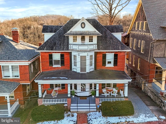 view of front of property with a porch