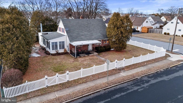 view of front of house featuring a front yard