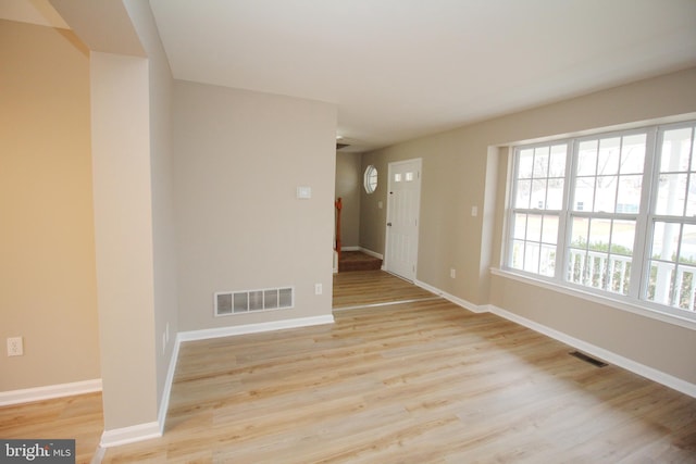 empty room featuring light hardwood / wood-style flooring