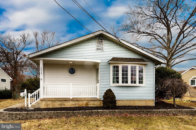 view of front of home featuring a porch