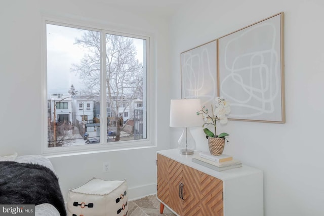 sitting room with baseboards