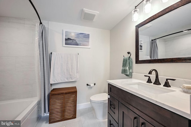 full bathroom with shower / bath combination with curtain, vanity, and toilet