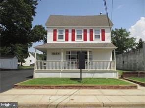 view of front of home featuring a porch