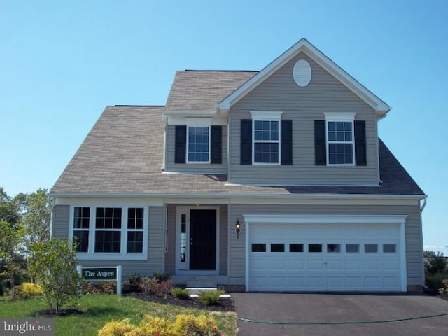 view of front facade with a garage