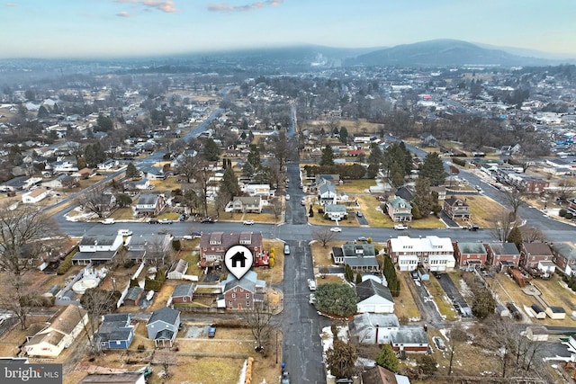 bird's eye view featuring a mountain view